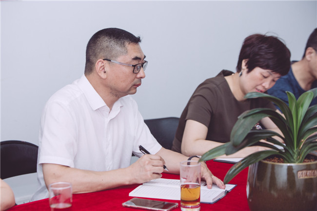 化學(xué)工業(yè)職業(yè)技能鑒定指導(dǎo)中心劉主任蒞臨錦鵬做指導(dǎo)工作(圖10)