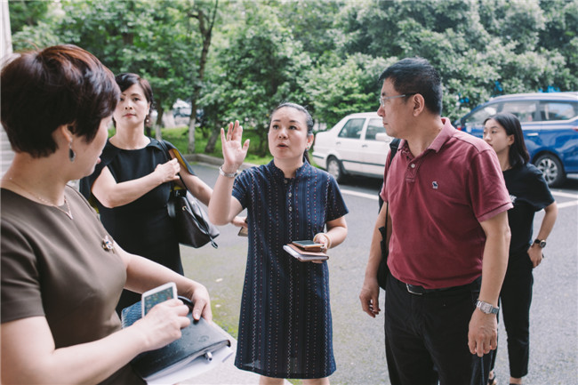 化學(xué)工業(yè)職業(yè)技能鑒定指導(dǎo)中心劉主任蒞臨錦鵬做指導(dǎo)工作(圖16)