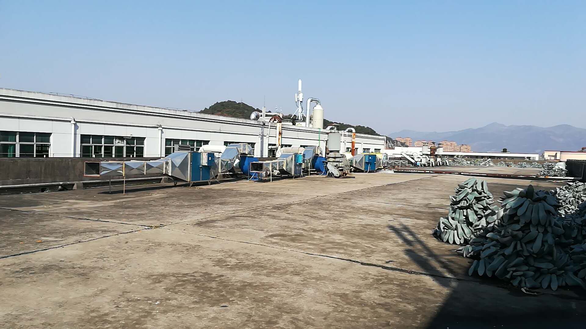 鷗鳥王鞋業(yè)有限公司VOCs廢氣治理工程——等離子有機廢氣凈化器(圖2)