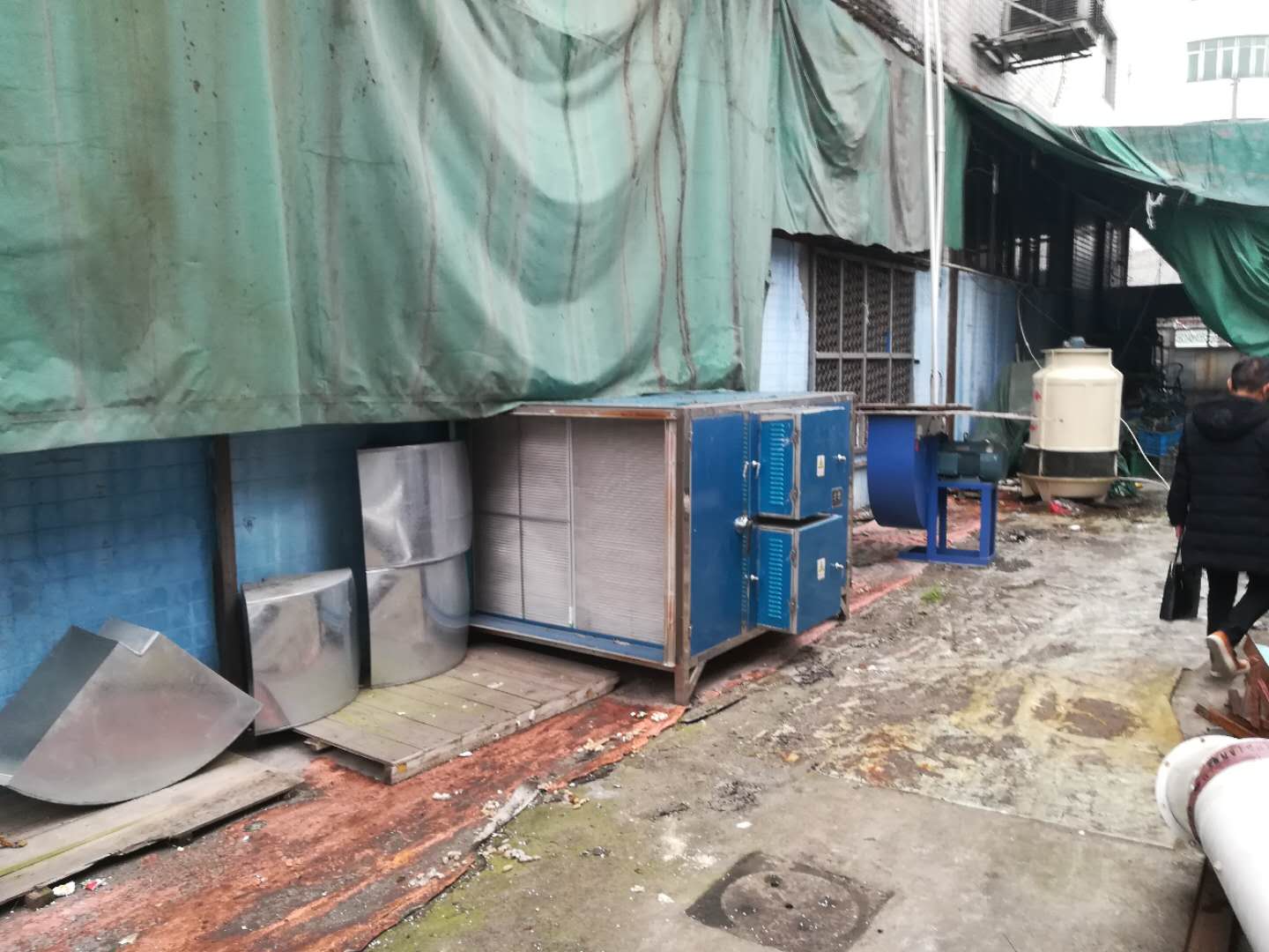 溫州康榮鞋業(yè)有限公司VOCs廢氣治理工程——等離子有機廢氣凈化器(圖1) 溫州康榮鞋業(yè)有限公司VOCs廢氣治理工程——等離子有機廢氣凈化器(圖1)