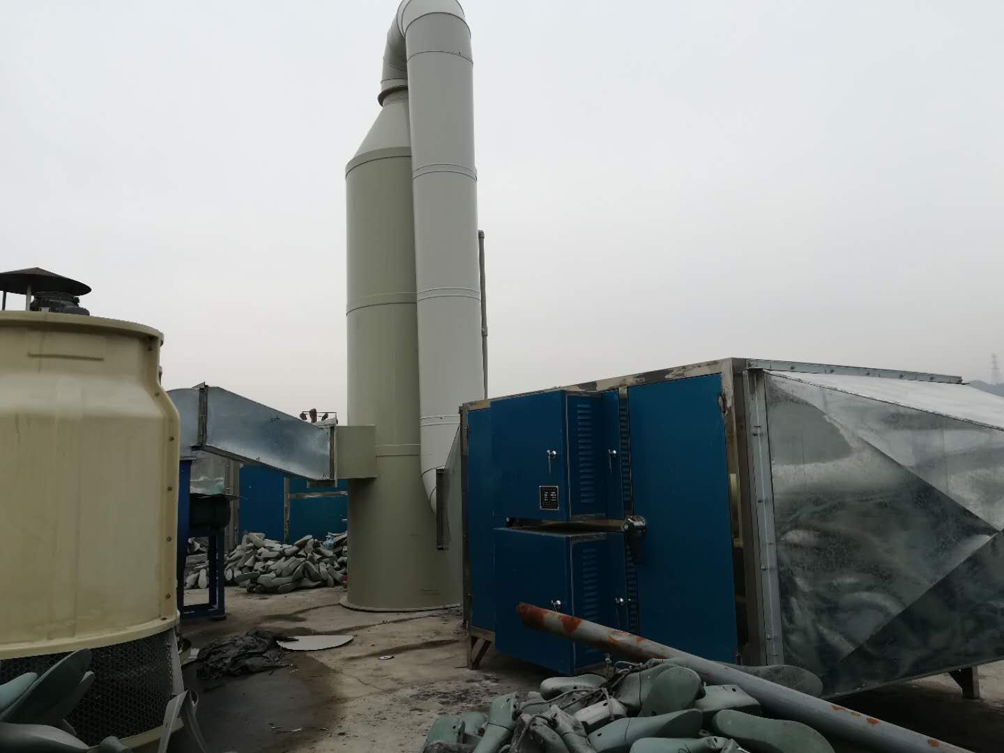 溫州市富羅迷鞋業(yè)有限公司VOCs廢氣治理工程——等離子有機(jī)廢氣凈化器(圖4) 溫州市富羅迷鞋業(yè)有限公司VOCs廢氣治理工程——等離子有機(jī)廢氣凈化器(圖4)