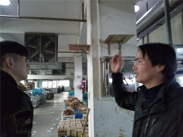 瑞安市遠(yuǎn)久鞋業(yè)有限公司VOCs廢氣治理工程——等離子有機(jī)廢氣凈化器(圖16) 瑞安市遠(yuǎn)久鞋業(yè)有限公司VOCs廢氣治理工程——等離子有機(jī)廢氣凈化器(圖16)