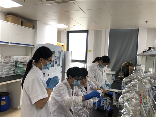 公共衛(wèi)生與管理學(xué)院師生在“浙江省第四屆大學(xué)生環(huán)境生態(tài)科技創(chuàng)新大賽”中再獲佳績(jī)(圖1) 公共衛(wèi)生與管理學(xué)院師生在“浙江省第四屆大學(xué)生環(huán)境生態(tài)科技創(chuàng)新大賽”中再獲佳績(jī)(圖1)