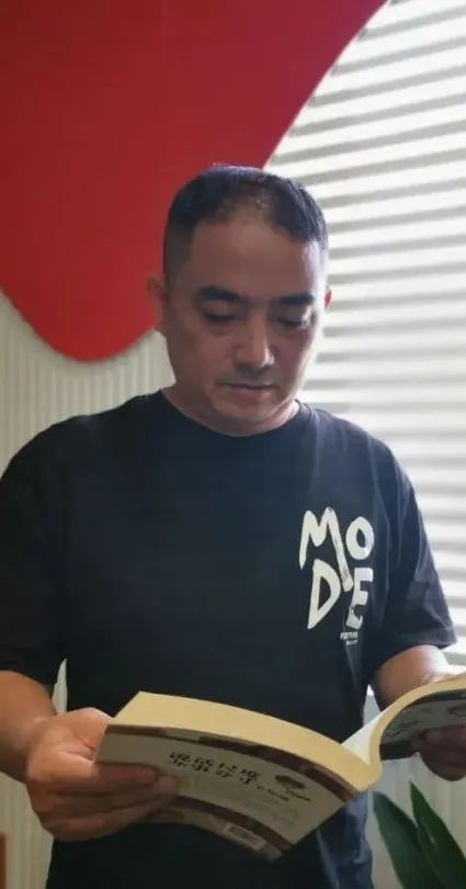 文化建設(shè)|開展全員讀書活動 建設(shè)學(xué)習(xí)型企業(yè)(圖6) 文化建設(shè)|開展全員讀書活動 建設(shè)學(xué)習(xí)型企業(yè)(圖6)